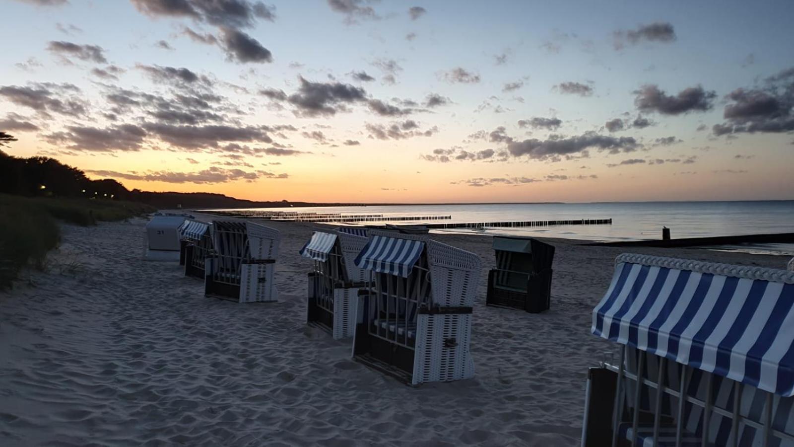 "Ab Zum Strand" Ferienwohnung Mit Balkon 泽姆平 外观 照片